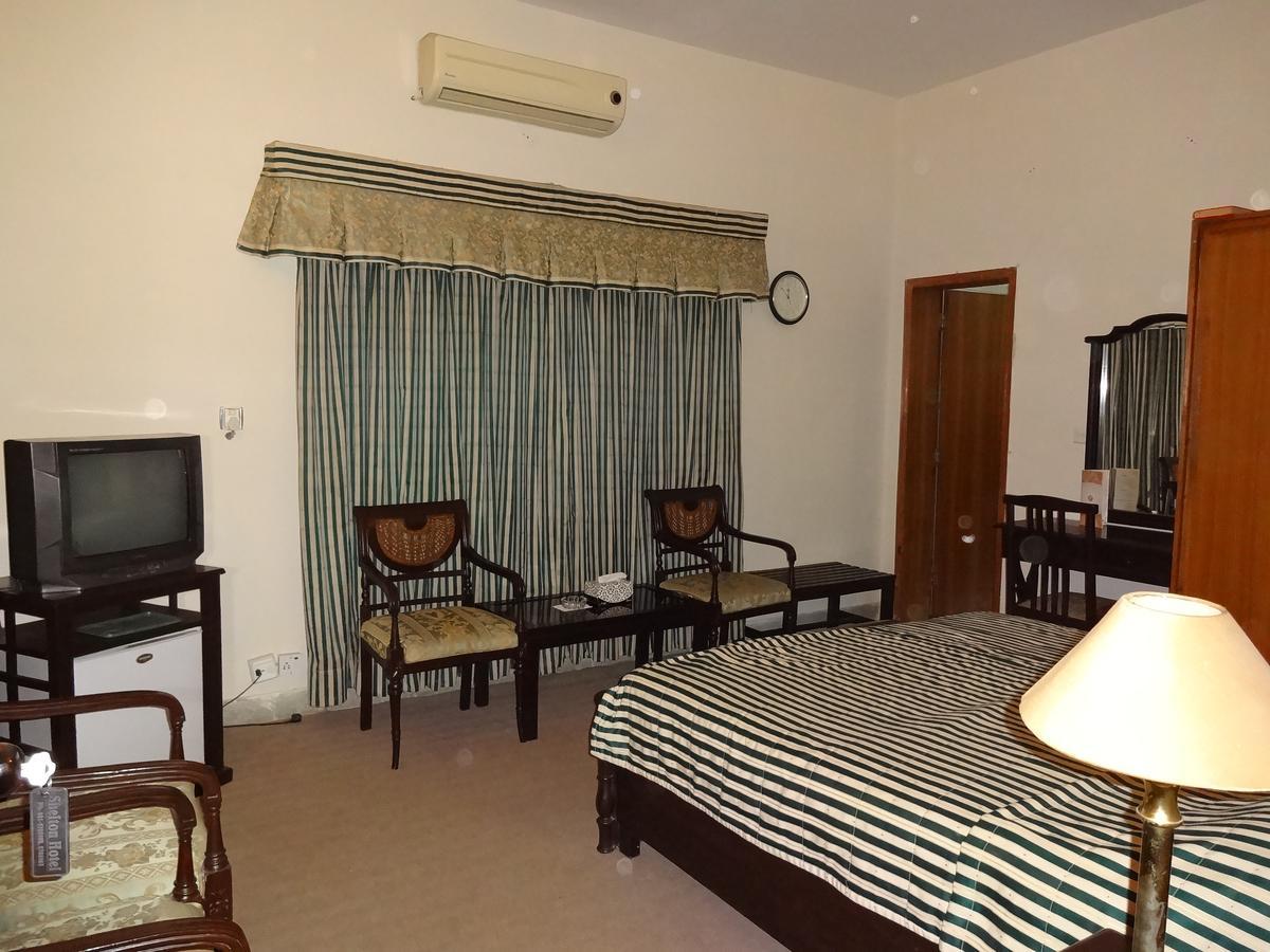 רוואלפינדי Shelton Hotel מראה חיצוני תמונה